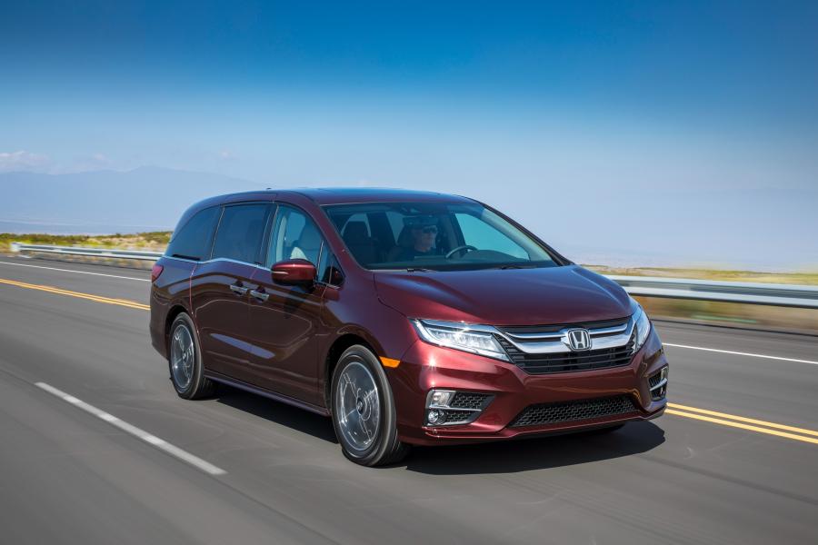  Honda Odyssey 2017 года  (фото 6 из 160)